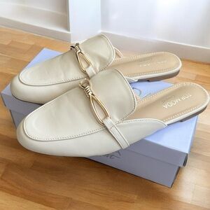 TOP Moda Ivory/Cream Mules with Gold Detail 7.5
